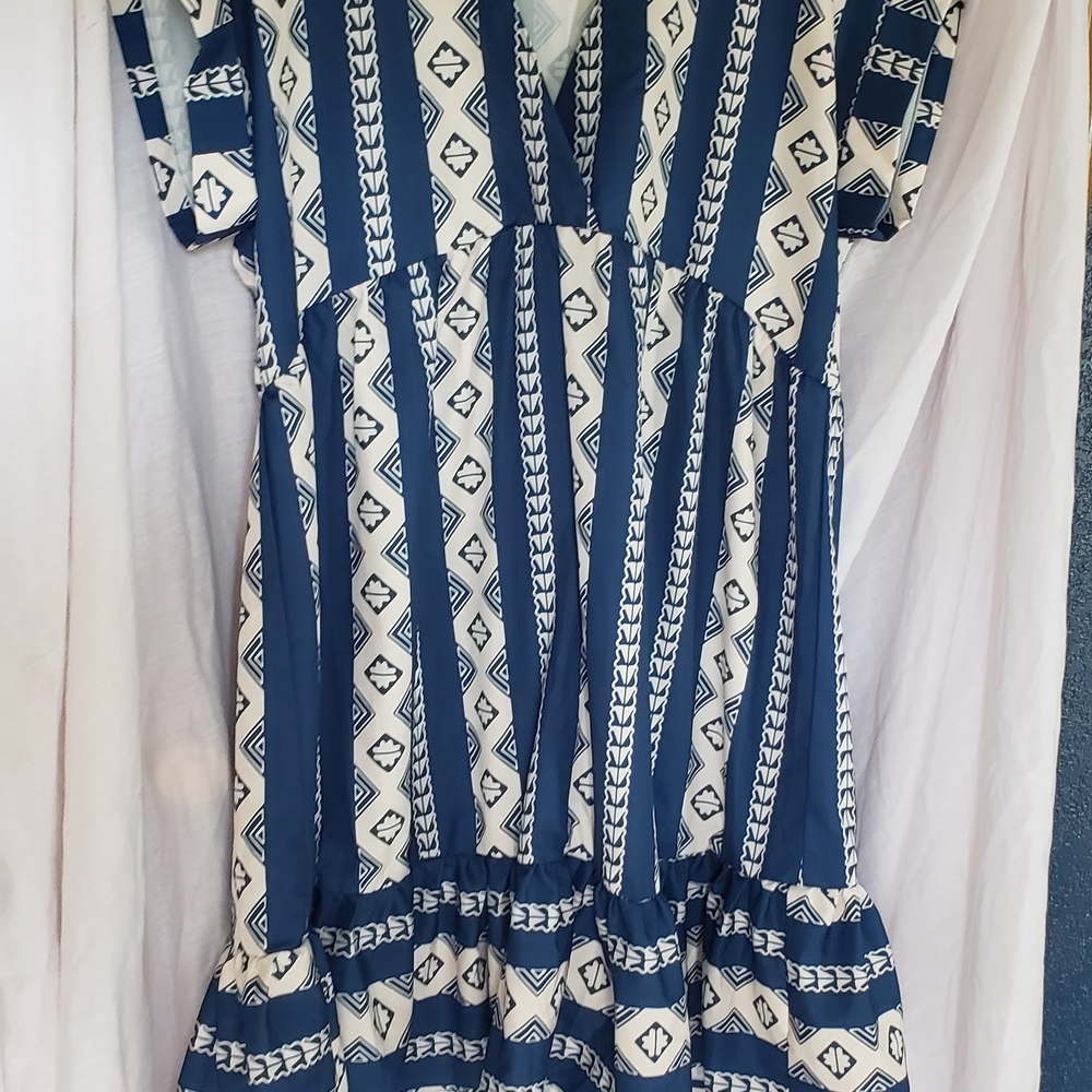 SHEIN Blue and White Geometric Midi Dress. Light Weight. Medium. Ruffled.